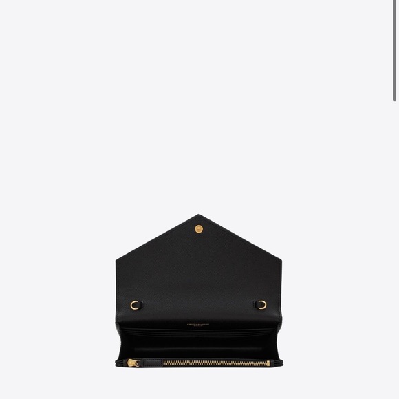 CASSANDRE ENVELOPE CHAIN WALLET IN GRAIN DE POUDRE LEATHER - Picture 4 of 14